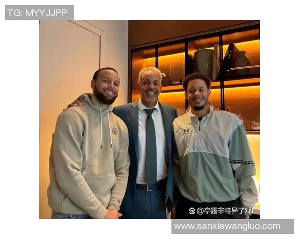 库里晒健身照引发热议，网友感叹：何时才能拥有这样的完美身材？