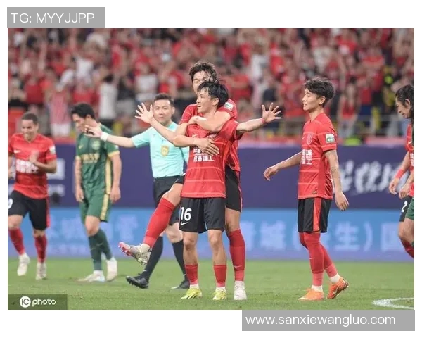 恒大主场大捷,继续领跑中超,保持不败纪录