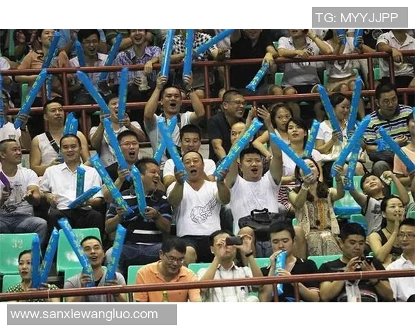 成都羽毛球队进攻策略分析及其在比赛中的得失表现探讨 成都羽毛球队进攻策略分析及其在比赛中的得失表现探讨